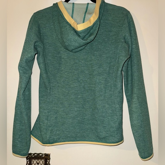 Arc'Teryx Citadel Women's Pullover Hoodie Sweatshirt Size Medium Wool Blend NWOT - Picture 4 of 7